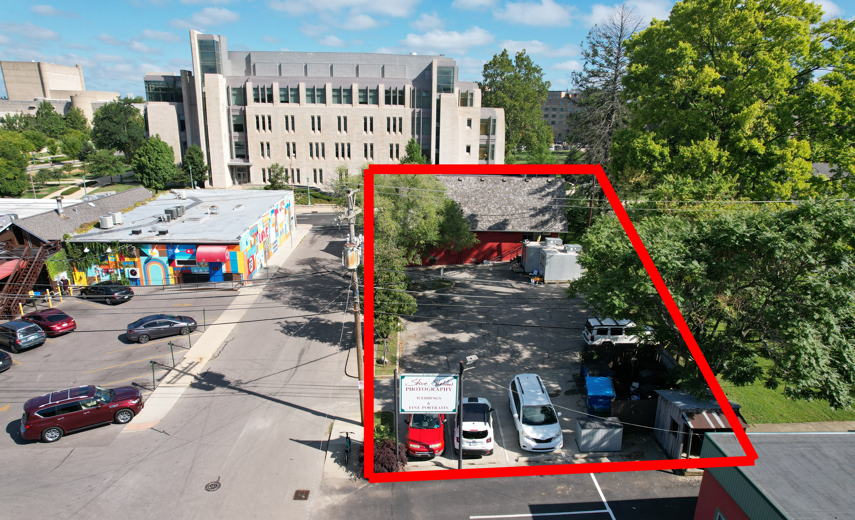 The 123 S. Kingston Drive building.